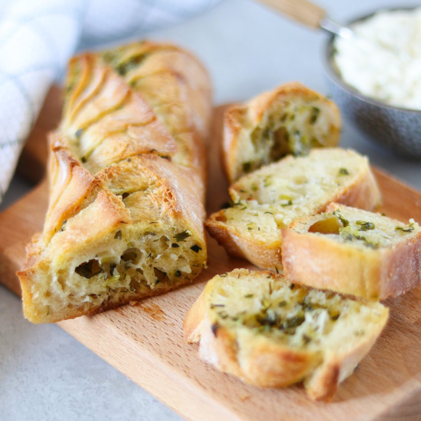 Stokbrood met kruidenboter